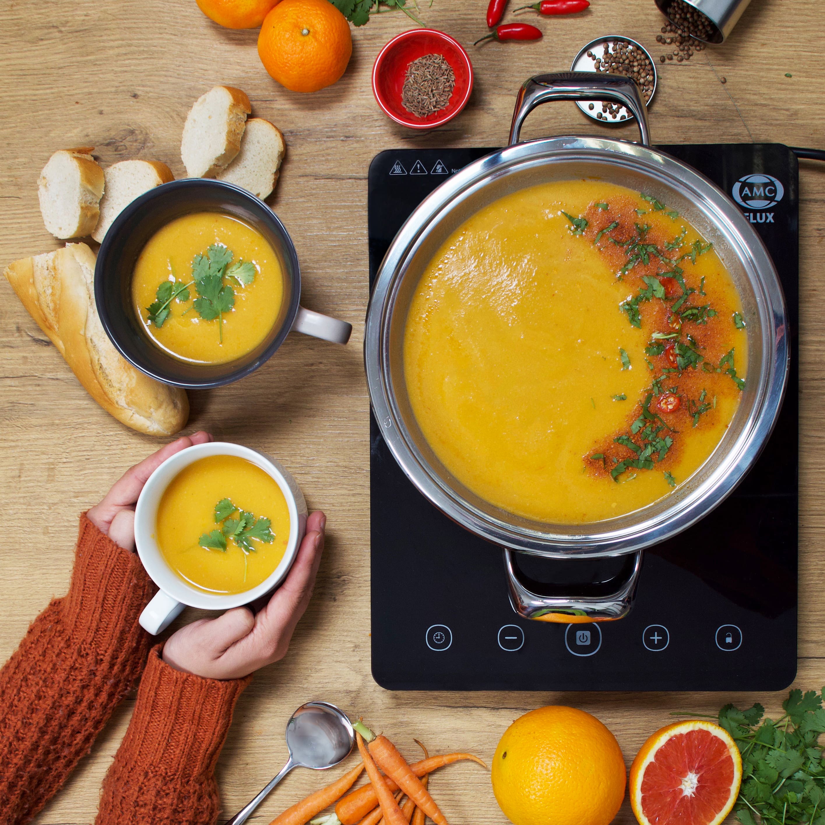 Spicy carrot & orange soup